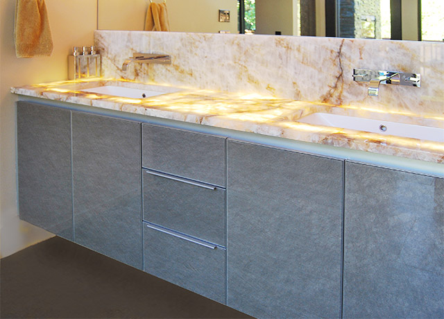 Noche Grigio Laminated Glass Cabinets - Range Walkway