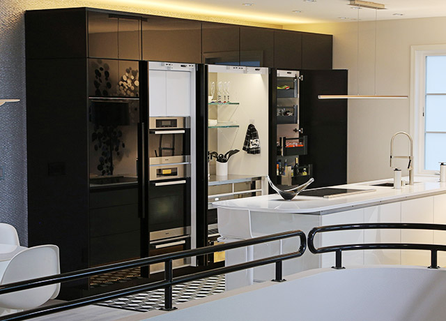 Black and White Kitchen - Open